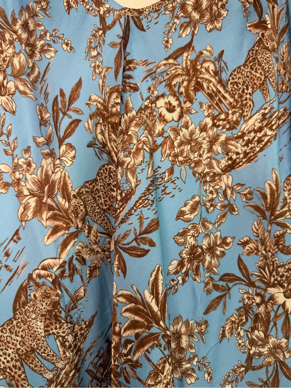 L’AGENCE Lexi Camisole in Bright Light Blue Safari size medium - Picture 8 of 8